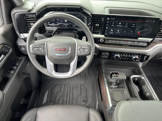 2025 GMC Sierra 1500 4WD Crew Cab Short Box SLT