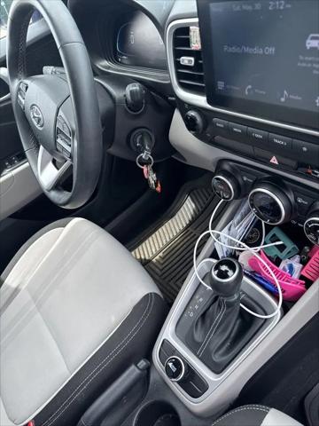 2023 Hyundai Venue SEL