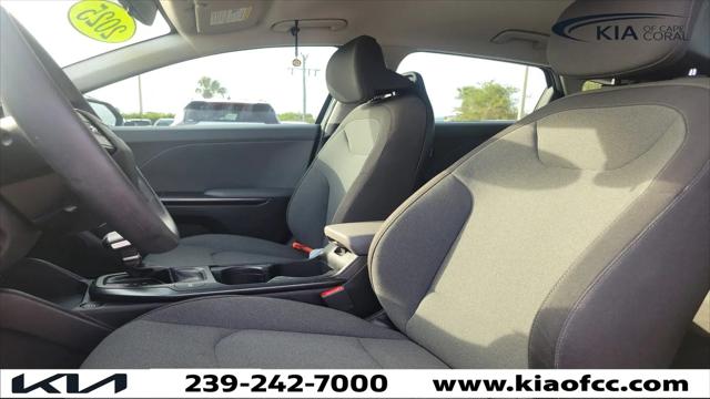 2025 Kia K4 LX