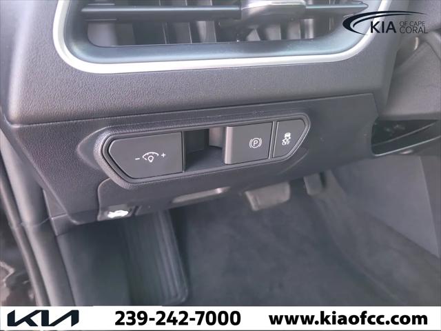 2025 Kia K4 LX