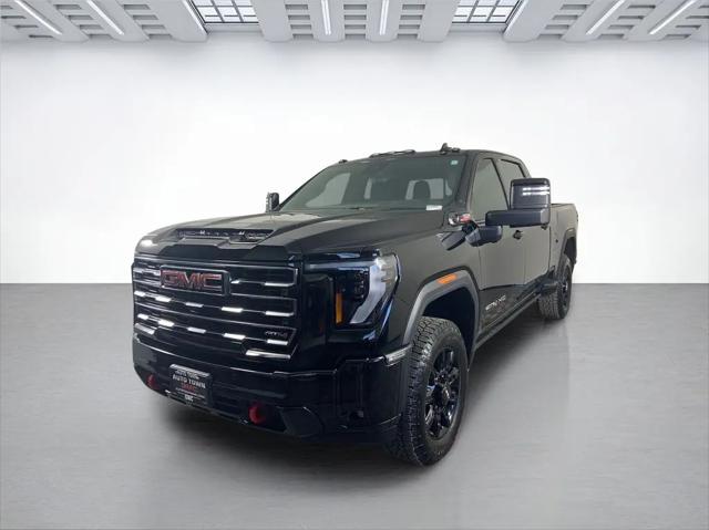 2025 GMC Sierra 3500HD 4WD Crew Cab Standard Bed AT4
