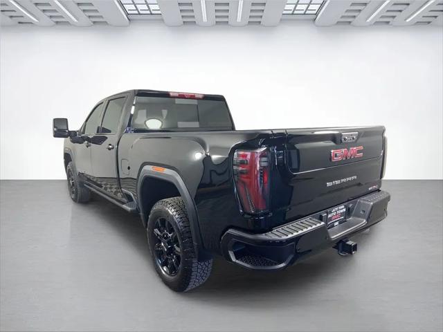 2025 GMC Sierra 3500HD 4WD Crew Cab Standard Bed AT4