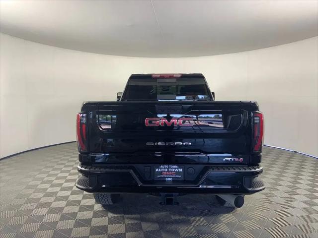 2025 GMC Sierra 3500HD 4WD Crew Cab Standard Bed AT4