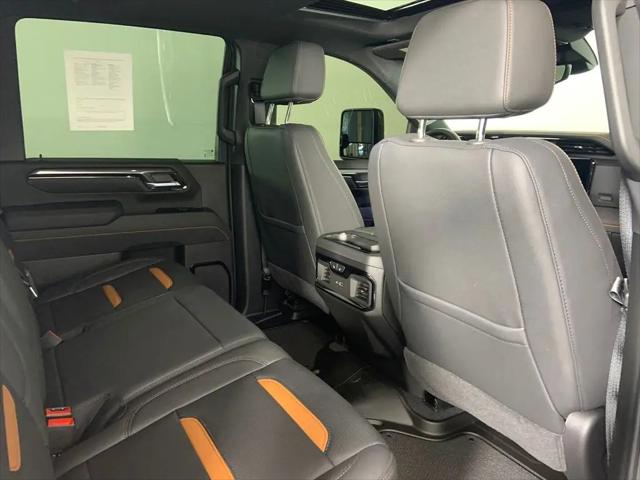 2025 GMC Sierra 3500HD 4WD Crew Cab Standard Bed AT4