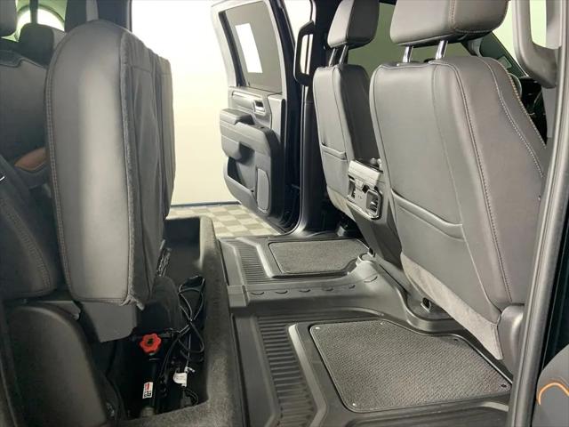 2025 GMC Sierra 3500HD 4WD Crew Cab Standard Bed AT4