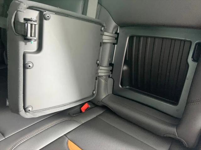 2025 GMC Sierra 3500HD 4WD Crew Cab Standard Bed AT4