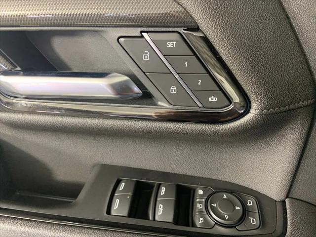 2025 GMC Sierra 3500HD 4WD Crew Cab Standard Bed AT4