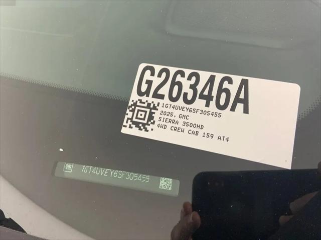 2025 GMC Sierra 3500HD 4WD Crew Cab Standard Bed AT4