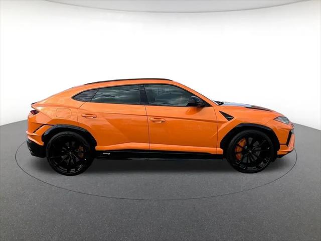 2023 Lamborghini Urus S