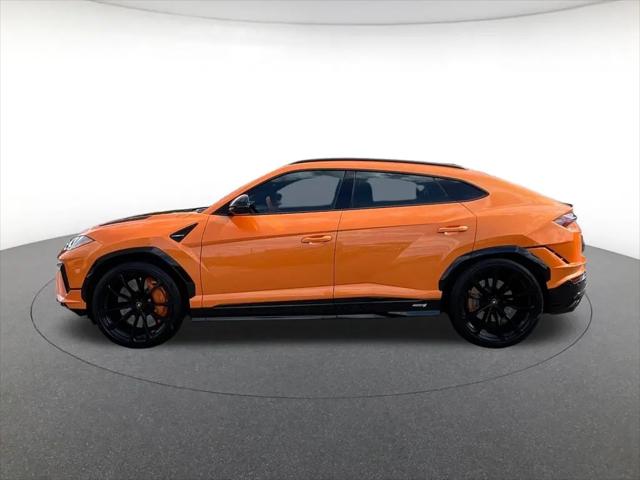 2023 Lamborghini Urus S