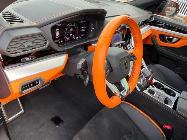 2023 Lamborghini Urus S
