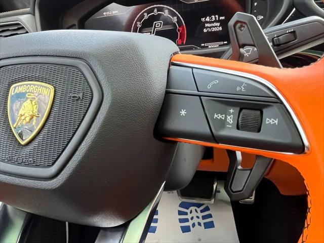 2023 Lamborghini Urus S