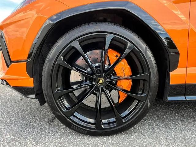 2023 Lamborghini Urus S