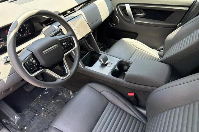 2025 Land Rover Discovery Sport S