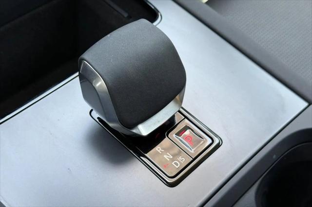 2025 Land Rover Discovery Sport S