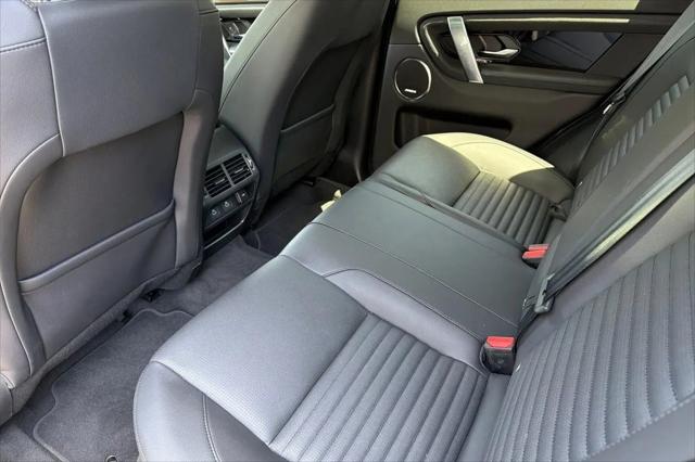2025 Land Rover Discovery Sport S