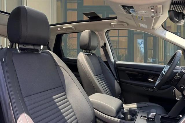 2025 Land Rover Discovery Sport S