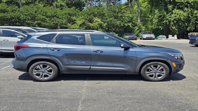 2022 Kia Seltos S