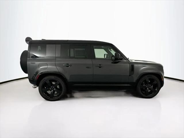 2026 Land Rover Defender P525 V8