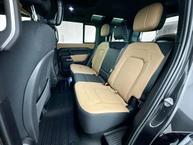 2026 Land Rover Defender P525 V8