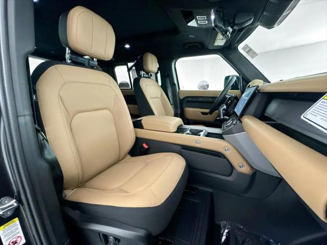 2026 Land Rover Defender P525 V8