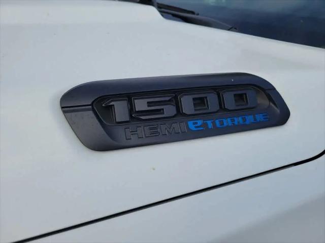 2023 Ram 1500 Big Horn Crew Cab 4x4 5'7" Box