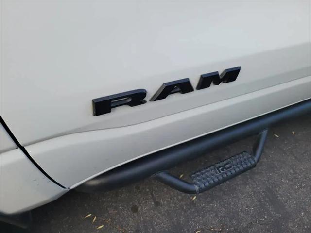 2023 Ram 1500 Big Horn Crew Cab 4x4 5'7" Box