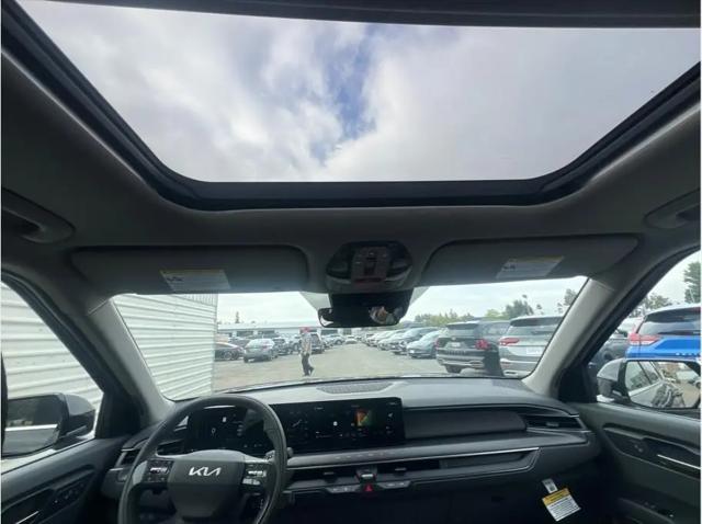 2026 Kia EV9 Wind
