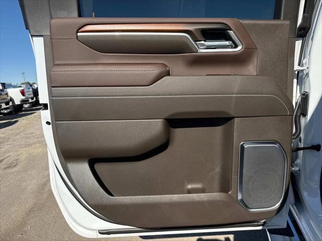 2025 GMC Sierra 2500HD 4WD Crew Cab Standard Bed Denali