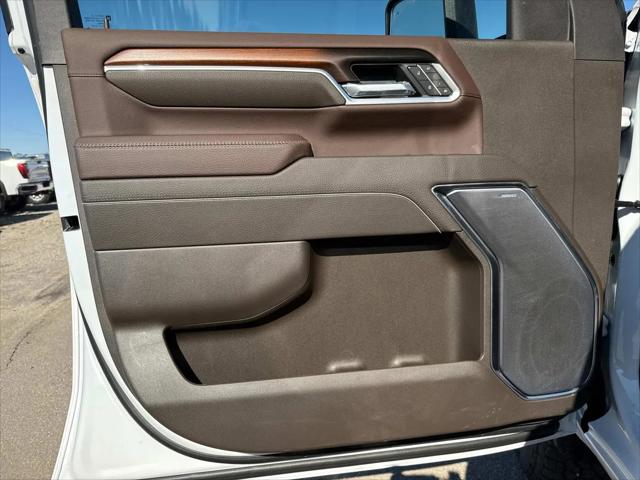 2025 GMC Sierra 2500HD 4WD Crew Cab Standard Bed Denali