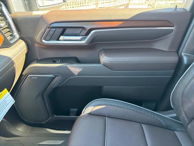 2025 GMC Sierra 2500HD 4WD Crew Cab Standard Bed Denali