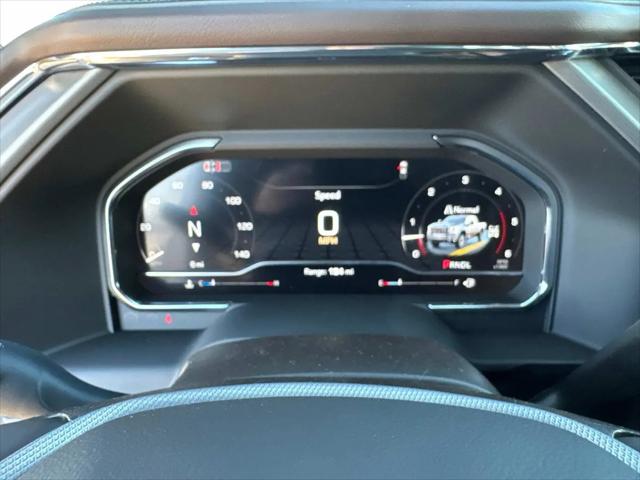 2025 GMC Sierra 2500HD 4WD Crew Cab Standard Bed Denali