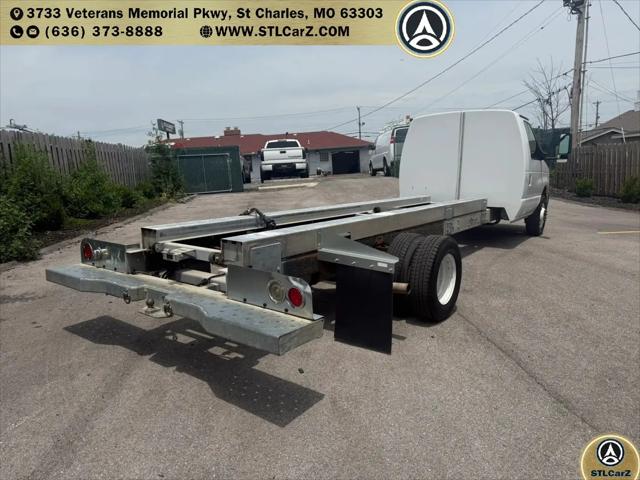 2011 Ford E-450 Cutaway E-450