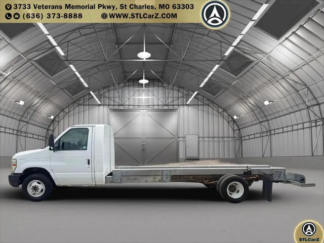 2011 Ford E-450 Cutaway E-450