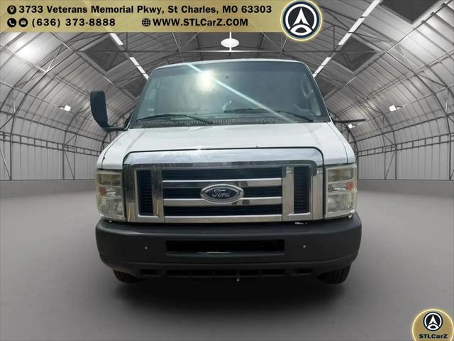 2011 Ford E-450 Cutaway E-450