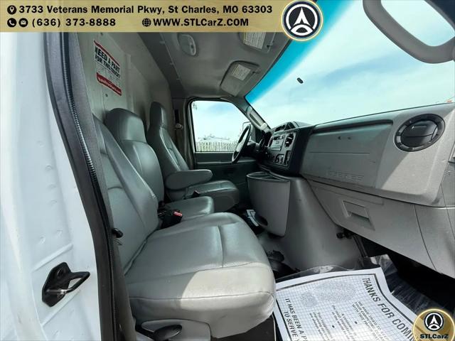 2011 Ford E-450 Cutaway E-450