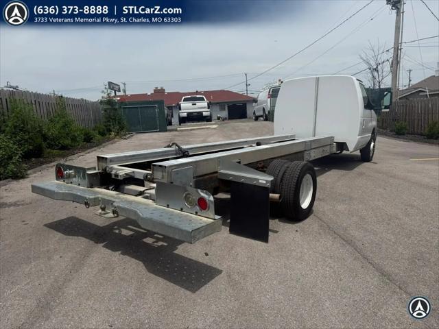 2011 Ford E-450 Cutaway E-450