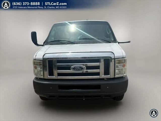 2011 Ford E-450 Cutaway E-450