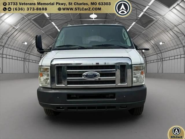 2011 Ford E-450 Cutaway E-450