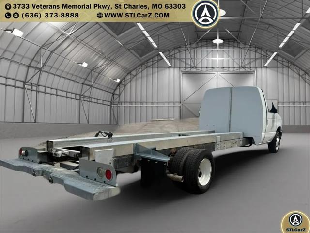 2011 Ford E-450 Cutaway E-450