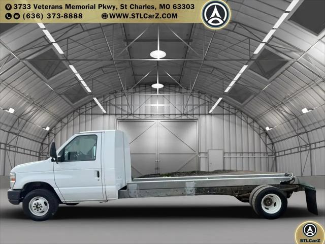2011 Ford E-450 Cutaway E-450