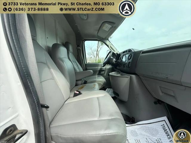 2011 Ford E-450 Cutaway E-450