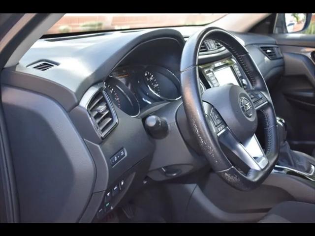 2020 Nissan Rogue SV FWD