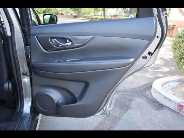 2020 Nissan Rogue SV FWD