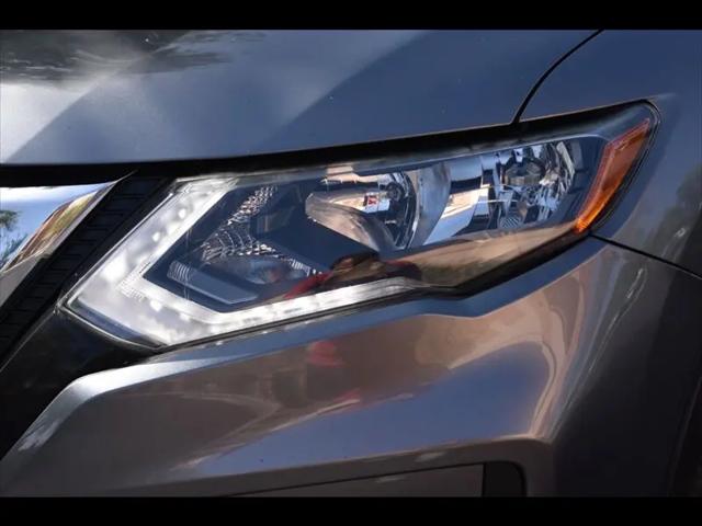 2020 Nissan Rogue SV FWD