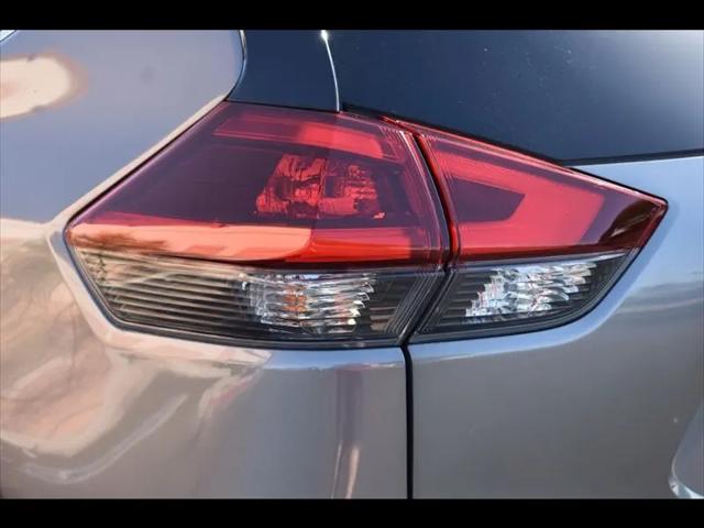 2020 Nissan Rogue SV FWD