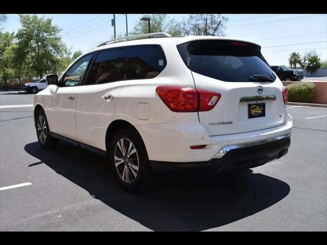 2017 Nissan Pathfinder SL