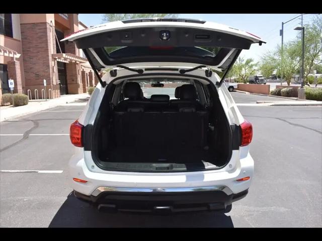 2017 Nissan Pathfinder SL