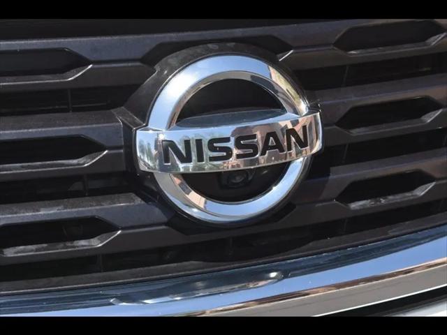 2017 Nissan Pathfinder SL