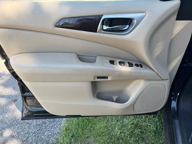 2016 Nissan Pathfinder Platinum
